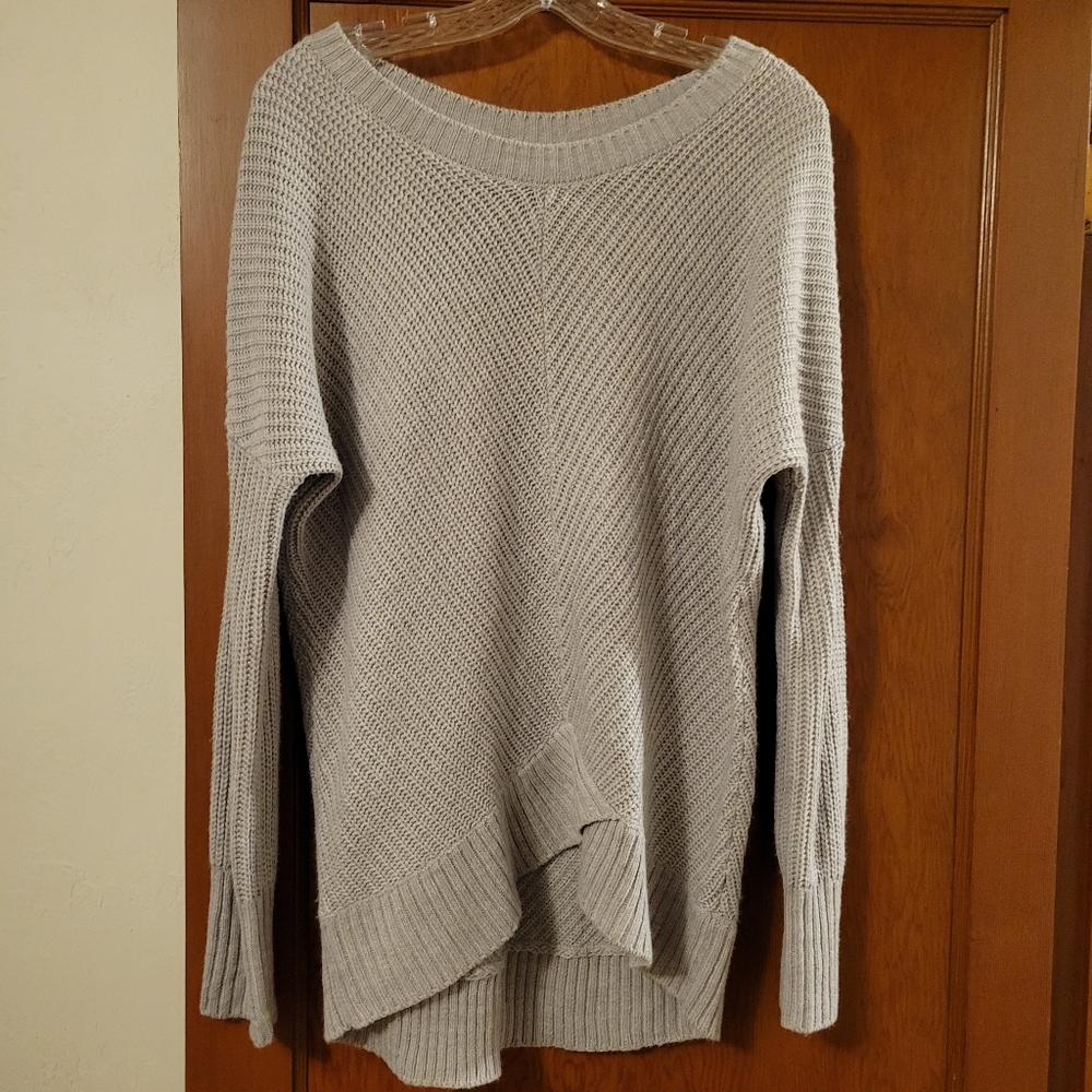 BB Dakota sweater tunic, size medium